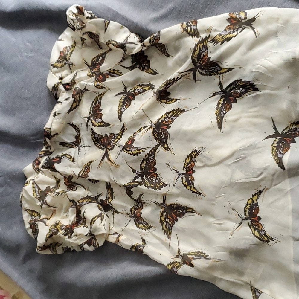 Anthropologie Moulinette Soeurs 100% Silk cream bird top. - Picture 8 of 8